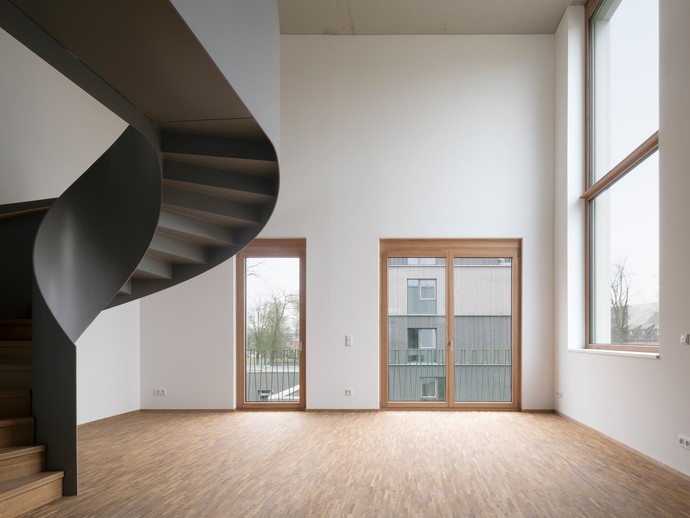 Wohn- und Esszimmer Clusterwohnung im Riegelgebäude (vergrößerte Bildansicht wird geöffnet)