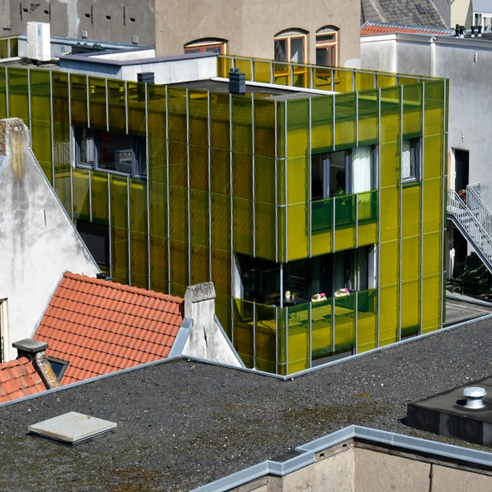 None (vergrößerte Bildansicht wird geöffnet)