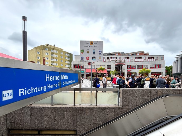 Robert-Brauner-Platzes und CityCenter (vergrößerte Bildansicht wird geöffnet)