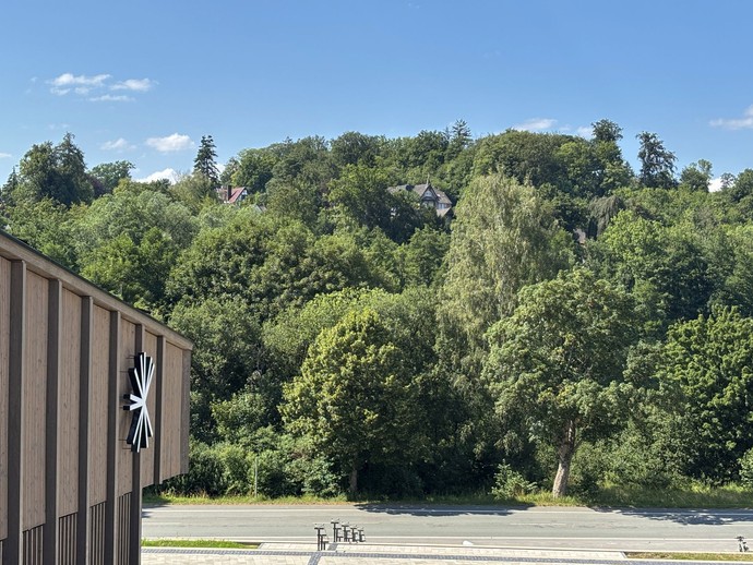 Ausblick in den Teutoburger Wald (vergrößerte Bildansicht wird geöffnet)