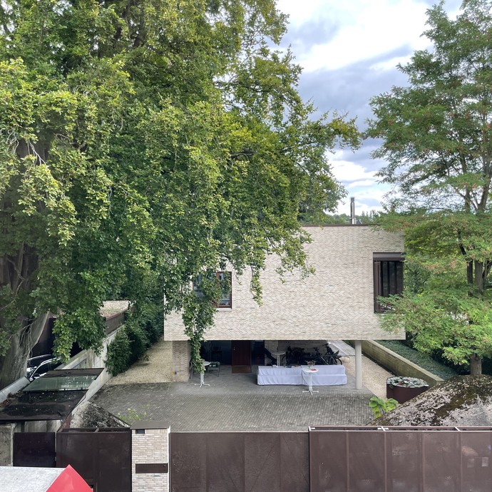 Zugang Haus S7 (vergrößerte Bildansicht wird geöffnet)