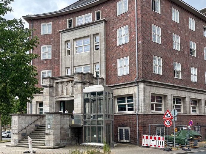 Alte Sparkasse Freiligrathstraße (vergrößerte Bildansicht wird geöffnet)