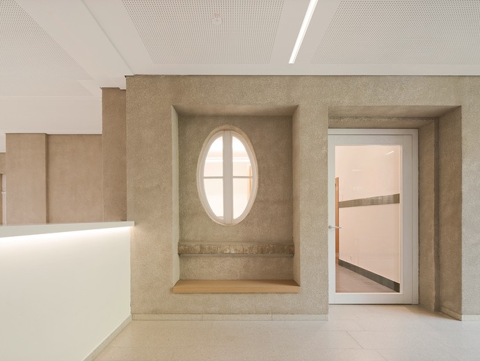 Ansicht vom Norden mit Rosengarten (vergrößerte Bildansicht wird geöffnet)