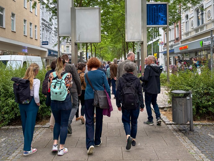 Begrünung der Herner Fußgängerzone (vergrößerte Bildansicht wird geöffnet)