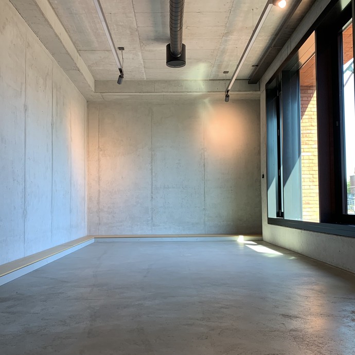 Raumimpression Ausstellungsbereich des Empfangsgebäudes (vergrößerte Bildansicht wird geöffnet)