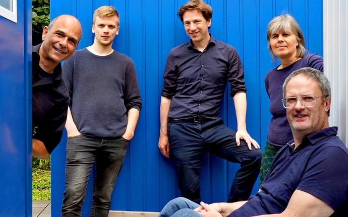 Gruppenfoto vom Team Baukultur mit Darius Djahanschah, Florian Hojenski, Stefan Rethfeld, Christine Bonatz und Martin Schmidt