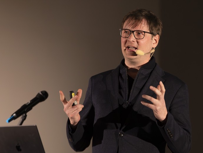 Sven Fröhlich (vergrößerte Bildansicht wird geöffnet)