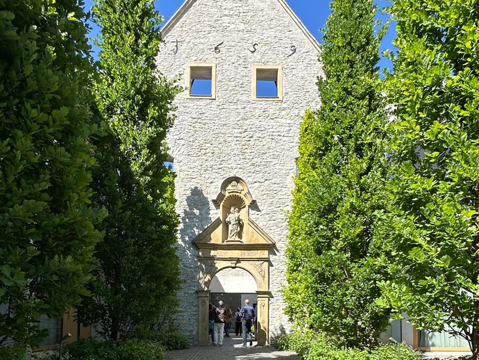 Hausbesuch Jacoby Studios Paderborn (vergrößerte Bildansicht wird geöffnet)
